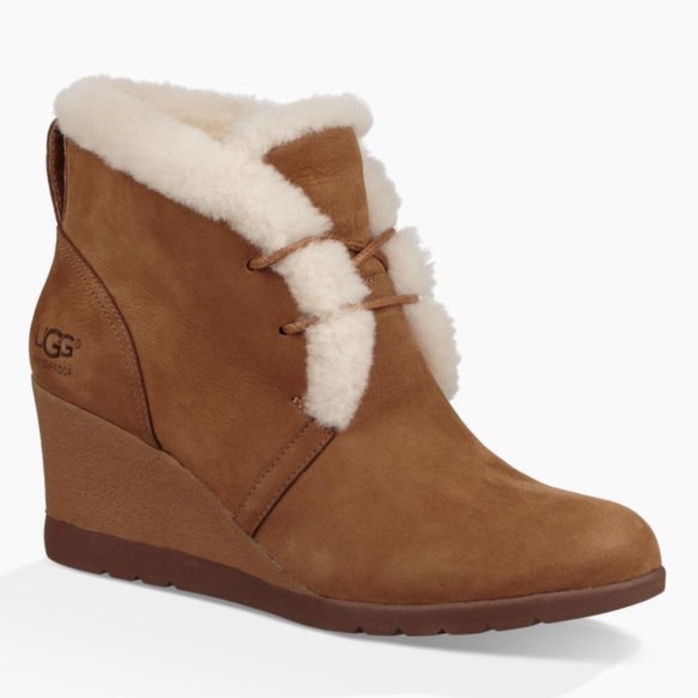 UGG NIB JEOVANA WEDGE BOOTIES